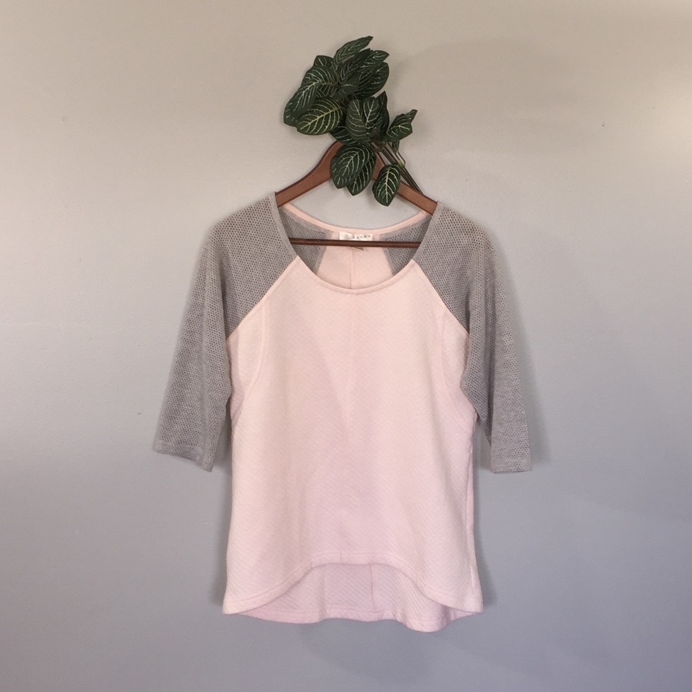 Kenar Pink/ Gray Quilted Top Size Small